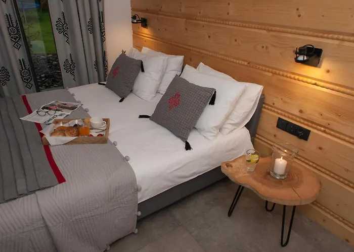 Przystanek דירה *